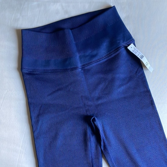 Ribbed Set - SculptStretch - Picture 4 of 5